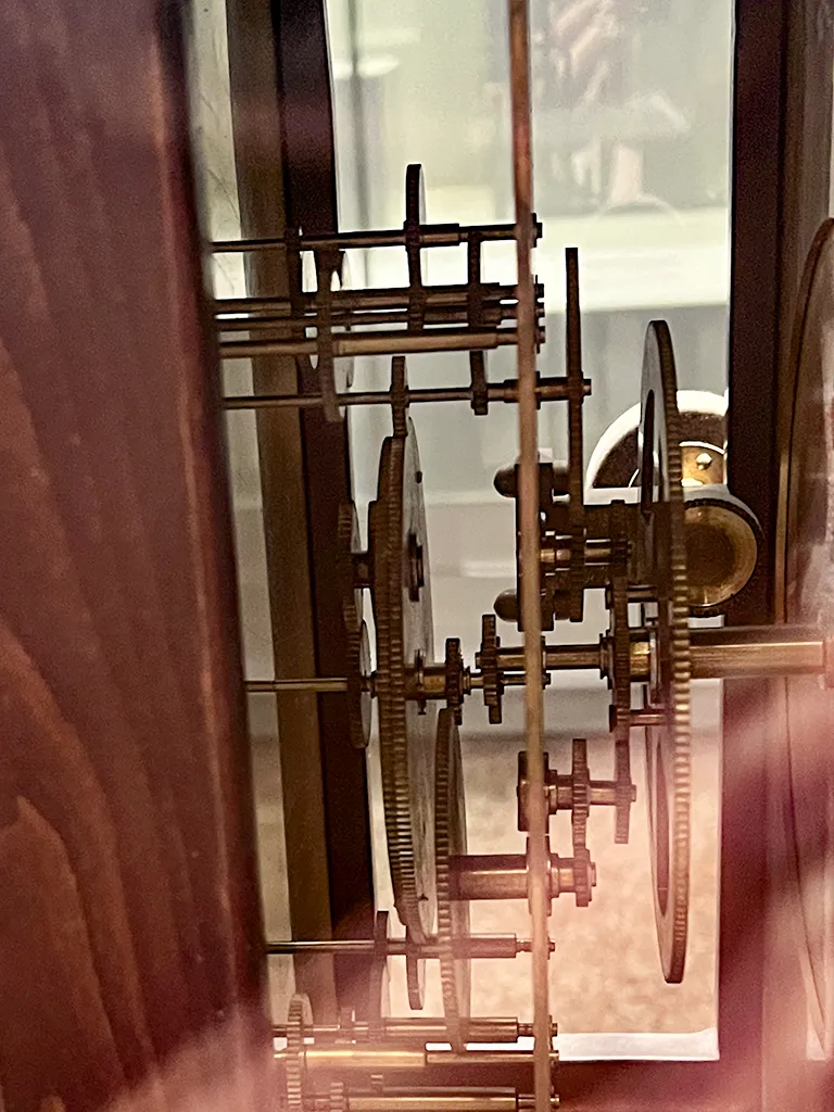 The Antikythera Mechanism: The World's First Analogue Computer - Side view of a modern reproduction